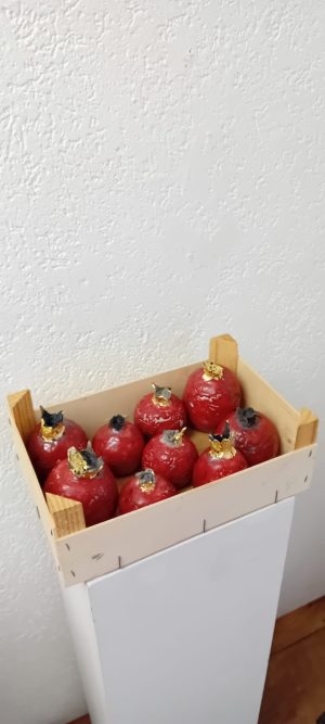 9 Granatäpfel in Obstharass